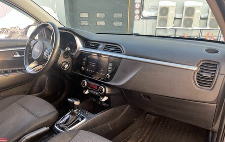 KIA Rio IV, 2021 год, 960 000 рублей, 17 фотография