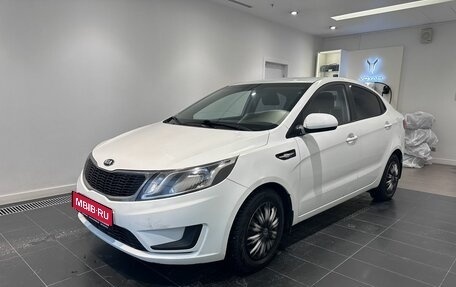KIA Rio III рестайлинг, 2013 год, 599 000 рублей, 1 фотография
