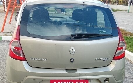 Renault Sandero I, 2012 год, 485 000 рублей, 2 фотография