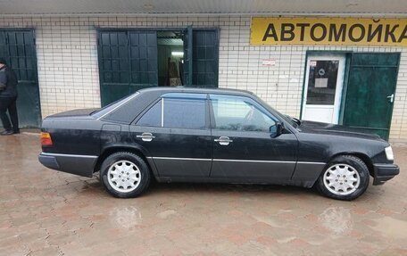 Mercedes-Benz W124, 1990 год, 330 000 рублей, 5 фотография