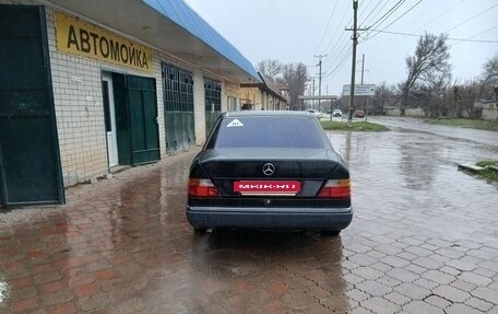 Mercedes-Benz W124, 1990 год, 330 000 рублей, 6 фотография