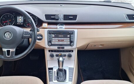 Volkswagen Passat B7, 2011 год, 850 000 рублей, 24 фотография