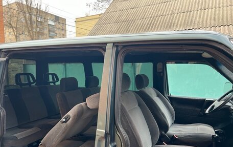 Volkswagen Caravelle T4, 1995 год, 645 000 рублей, 10 фотография