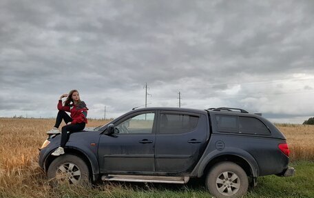 Mitsubishi L200 IV рестайлинг, 2008 год, 960 000 рублей, 4 фотография