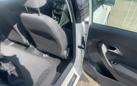 Volkswagen Polo VI (EU Market), 2012 год, 810 000 рублей, 18 фотография