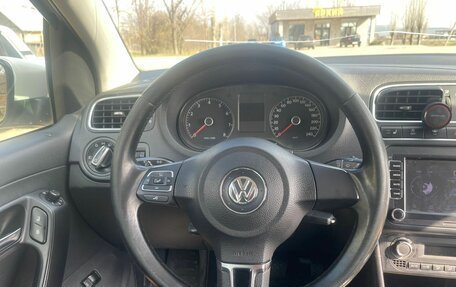 Volkswagen Polo VI (EU Market), 2012 год, 810 000 рублей, 21 фотография