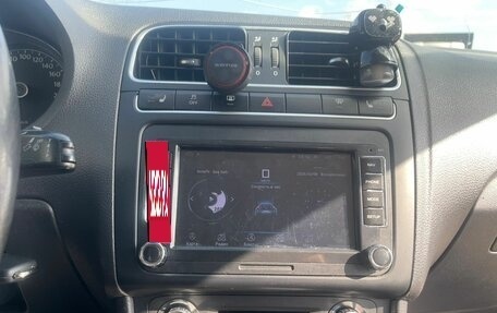 Volkswagen Polo VI (EU Market), 2012 год, 810 000 рублей, 22 фотография