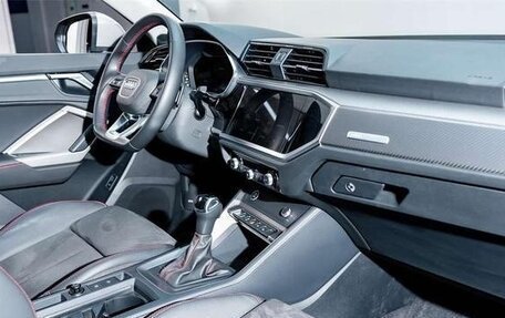 Audi Q3, 2022 год, 2 240 000 рублей, 5 фотография