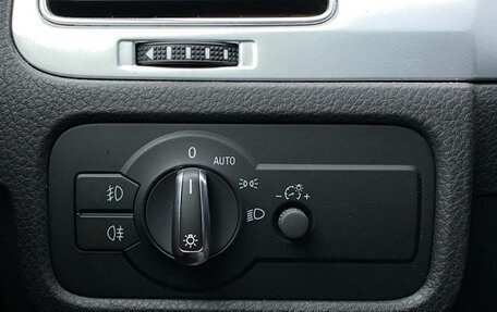 Volkswagen Touareg III, 2015 год, 2 586 700 рублей, 27 фотография