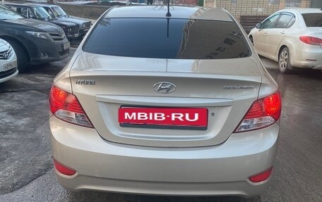 Hyundai Solaris II рестайлинг, 2012 год, 700 000 рублей, 2 фотография