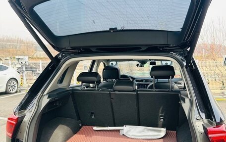 Volkswagen Tiguan II, 2021 год, 3 400 000 рублей, 28 фотография