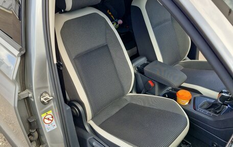 Volkswagen Tiguan II, 2020 год, 2 155 000 рублей, 11 фотография