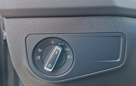 Volkswagen Tiguan II, 2020 год, 2 155 000 рублей, 19 фотография