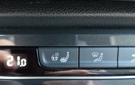 Volkswagen Tiguan II, 2020 год, 2 155 000 рублей, 20 фотография