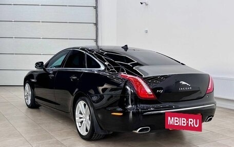Jaguar XJ IV (X351), 2012 год, 1 850 000 рублей, 7 фотография