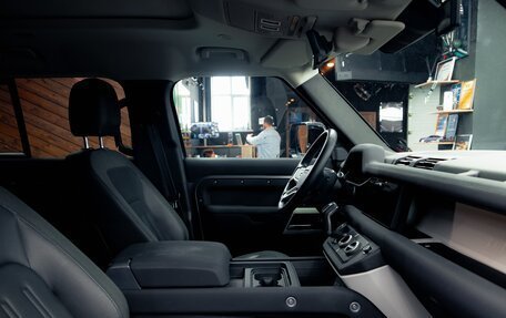 Land Rover Defender II, 2020 год, 4 350 000 рублей, 9 фотография