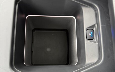 Land Rover Defender II, 2020 год, 4 350 000 рублей, 17 фотография