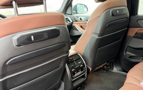 BMW X7, 2023 год, 13 450 000 рублей, 18 фотография