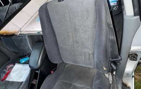 Mitsubishi Galant VIII, 1998 год, 200 000 рублей, 10 фотография