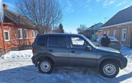 Chevrolet Niva I рестайлинг, 2011 год, 7 фотография