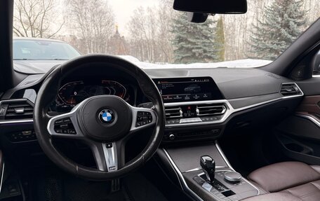 BMW 3 серия, 2019 год, 3 900 000 рублей, 19 фотография