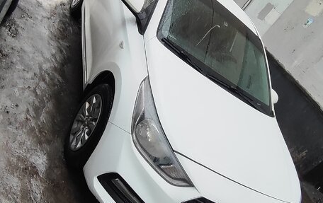 Hyundai Solaris II рестайлинг, 2018 год, 850 000 рублей, 2 фотография