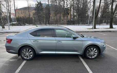 Skoda Superb III рестайлинг, 2018 год, 2 200 000 рублей, 5 фотография