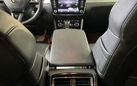 Skoda Superb III рестайлинг, 2018 год, 2 200 000 рублей, 9 фотография