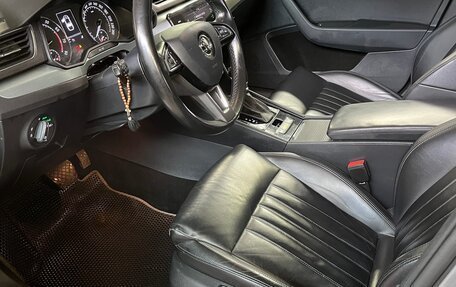 Skoda Superb III рестайлинг, 2018 год, 2 200 000 рублей, 11 фотография