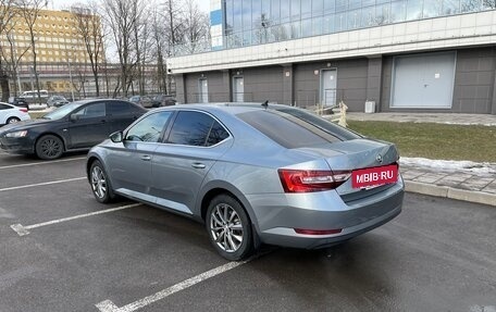 Skoda Superb III рестайлинг, 2018 год, 2 200 000 рублей, 3 фотография