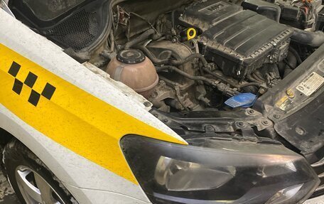 Volkswagen Polo VI (EU Market), 2018 год, 780 000 рублей, 3 фотография