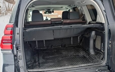 Toyota Land Cruiser Prado 150 рестайлинг 2, 2017 год, 5 599 000 рублей, 8 фотография