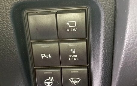 Toyota Land Cruiser Prado 150 рестайлинг 2, 2017 год, 5 599 000 рублей, 19 фотография