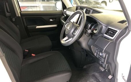 Toyota Roomy I, 2023 год, 1 337 000 рублей, 5 фотография