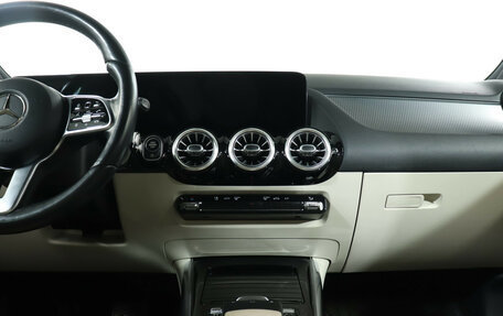 Mercedes-Benz GLA, 2020 год, 3 249 000 рублей, 14 фотография