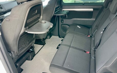 Peugeot Traveller I, 2021 год, 2 648 000 рублей, 14 фотография