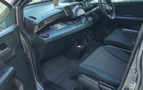 Honda Freed I, 2010 год, 820 000 рублей, 18 фотография