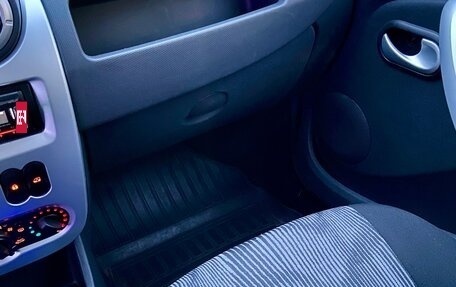 Renault Sandero I, 2013 год, 850 000 рублей, 11 фотография