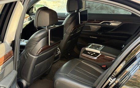 BMW 7 серия, 2017 год, 3 100 000 рублей, 9 фотография