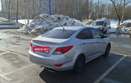 Hyundai Solaris II рестайлинг, 2012 год, 900 000 рублей, 3 фотография
