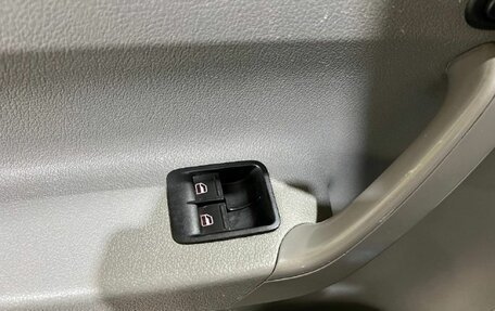 Volkswagen Caddy III рестайлинг, 2009 год, 750 000 рублей, 25 фотография