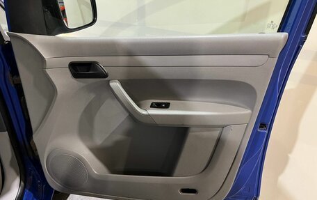 Volkswagen Caddy III рестайлинг, 2009 год, 750 000 рублей, 32 фотография