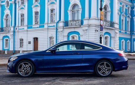 Mercedes-Benz C-Класс, 2018 год, 2 850 000 рублей, 4 фотография