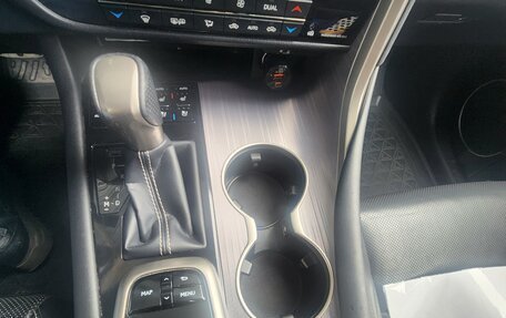 Lexus RX IV рестайлинг, 2018 год, 4 150 000 рублей, 13 фотография