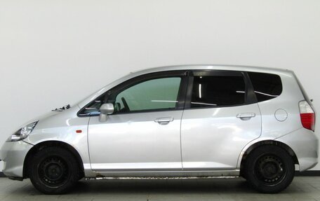 Honda Fit III, 2004 год, 250 000 рублей, 2 фотография