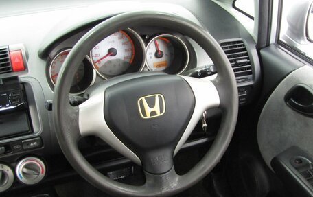 Honda Fit III, 2004 год, 250 000 рублей, 18 фотография