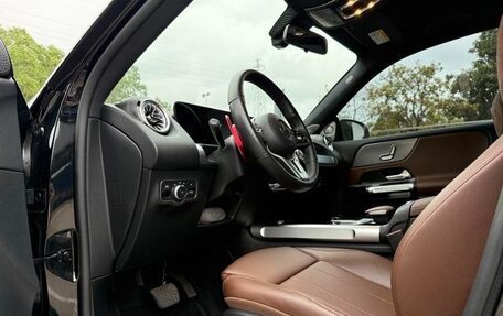 Mercedes-Benz GLB, 2023 год, 2 403 000 рублей, 9 фотография