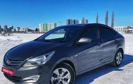 Hyundai Solaris II рестайлинг, 2016 год, 820 000 рублей, 1 фотография
