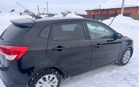 KIA Rio III рестайлинг, 2017 год, 999 000 рублей, 2 фотография