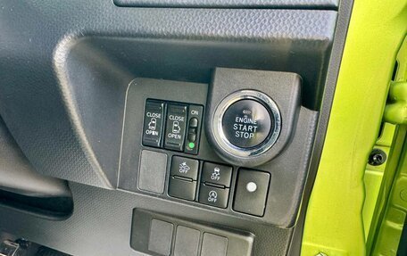 Toyota Roomy I, 2017 год, 999 000 рублей, 16 фотография